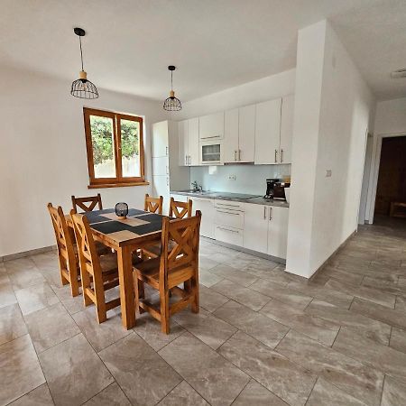 Holiday Homes Sintija Kampor Εξωτερικό φωτογραφία