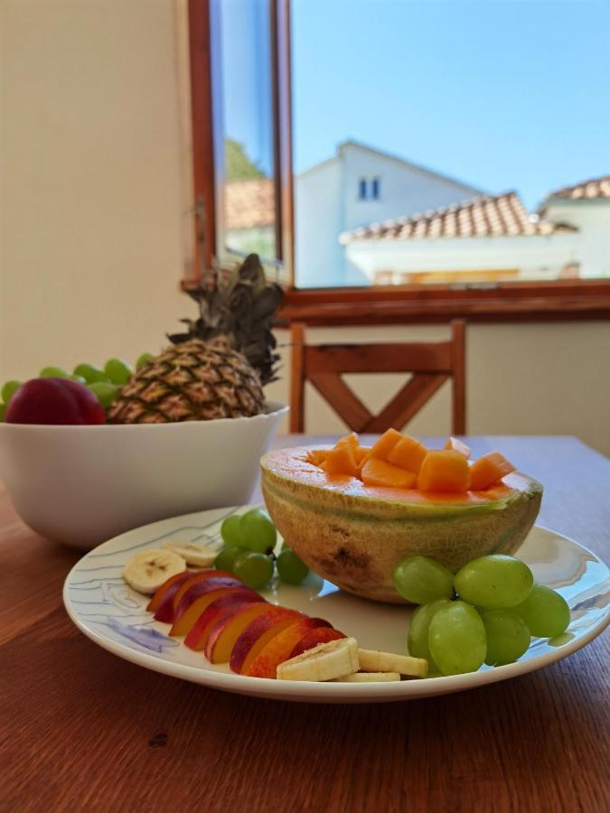Holiday Homes Sintija Kampor Εξωτερικό φωτογραφία