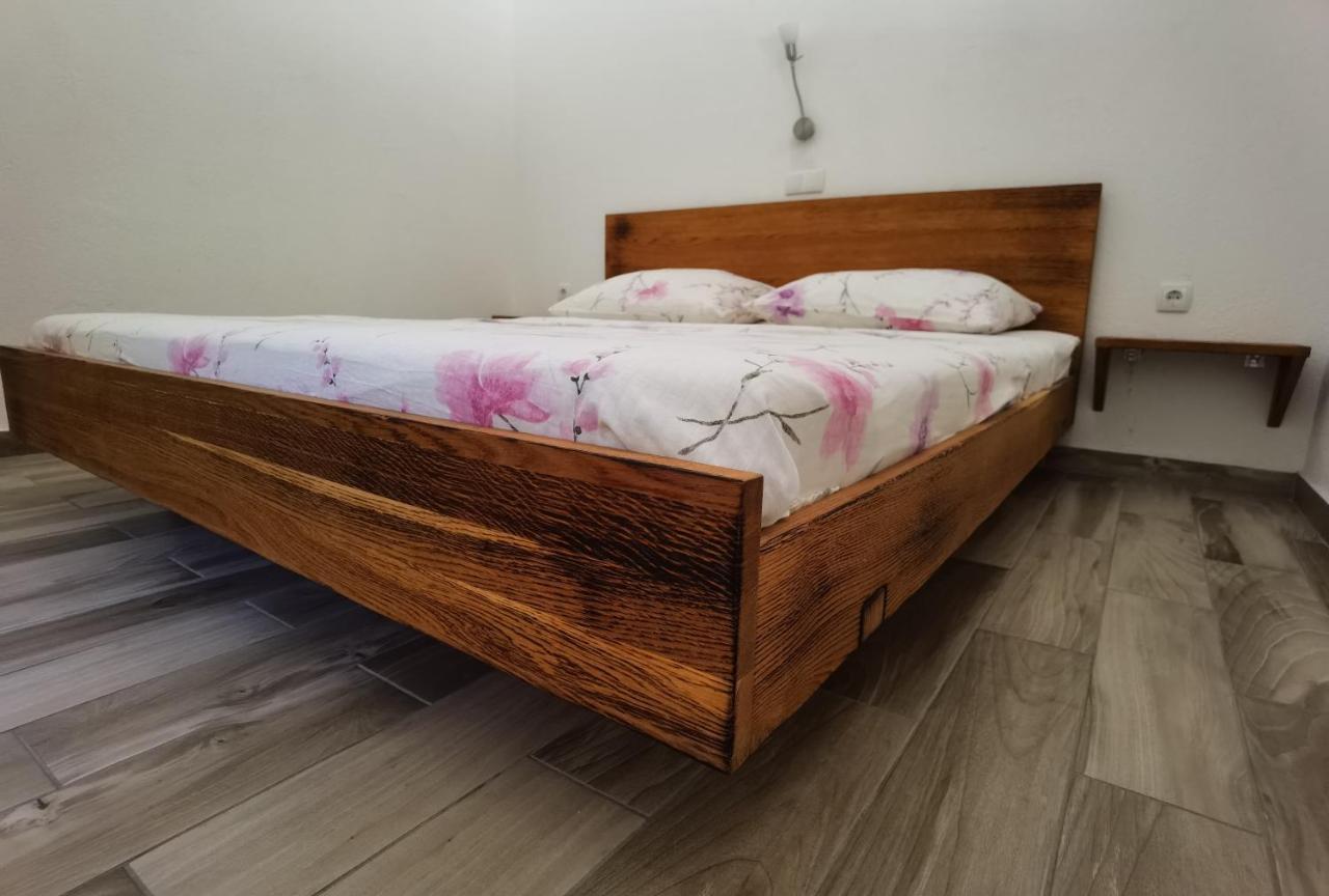 Holiday Homes Sintija Kampor Εξωτερικό φωτογραφία