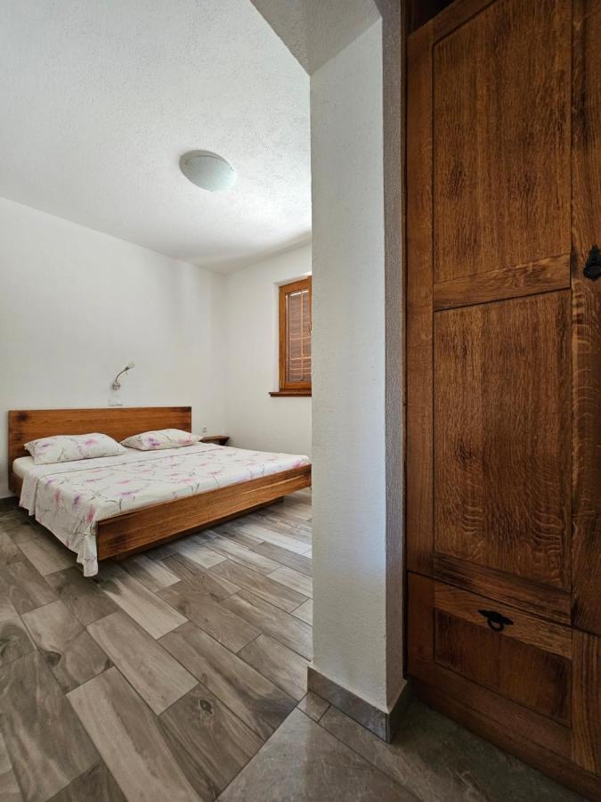 Holiday Homes Sintija Kampor Εξωτερικό φωτογραφία