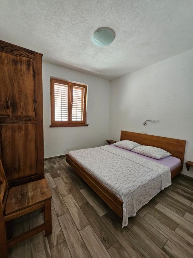 Holiday Homes Sintija Kampor Εξωτερικό φωτογραφία